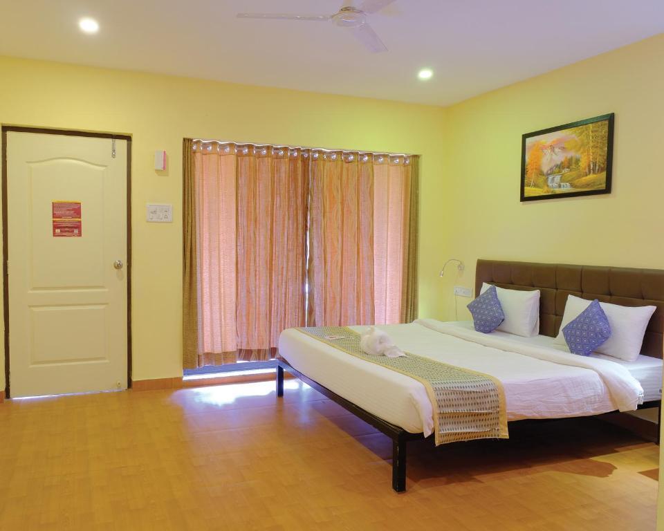 Hotel The Byke Royal Pearl Anjuna Exterior foto